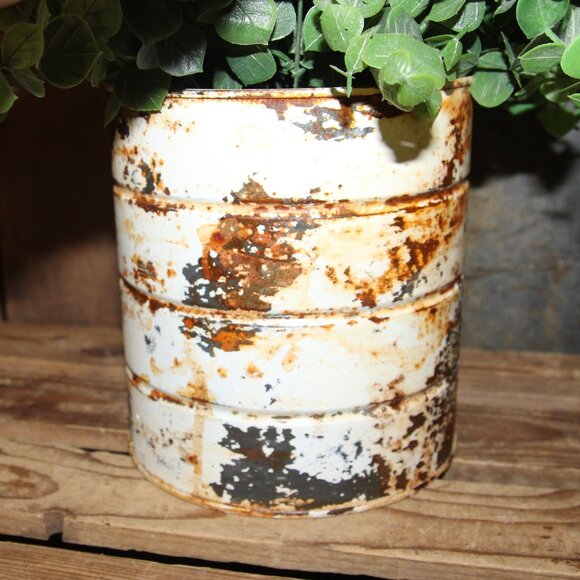 White Rustic Grungy Chippy & Aged Primitive Farmhouse Metal Can Pot w/Eucalyptus - Picture 6 of 9